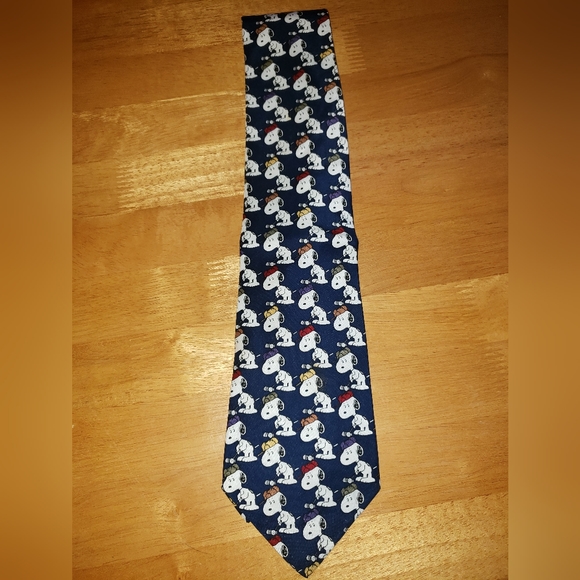 Snoopy & Friends "Miniature Golf" Mens Neck Tie - Picture 2 of 3
